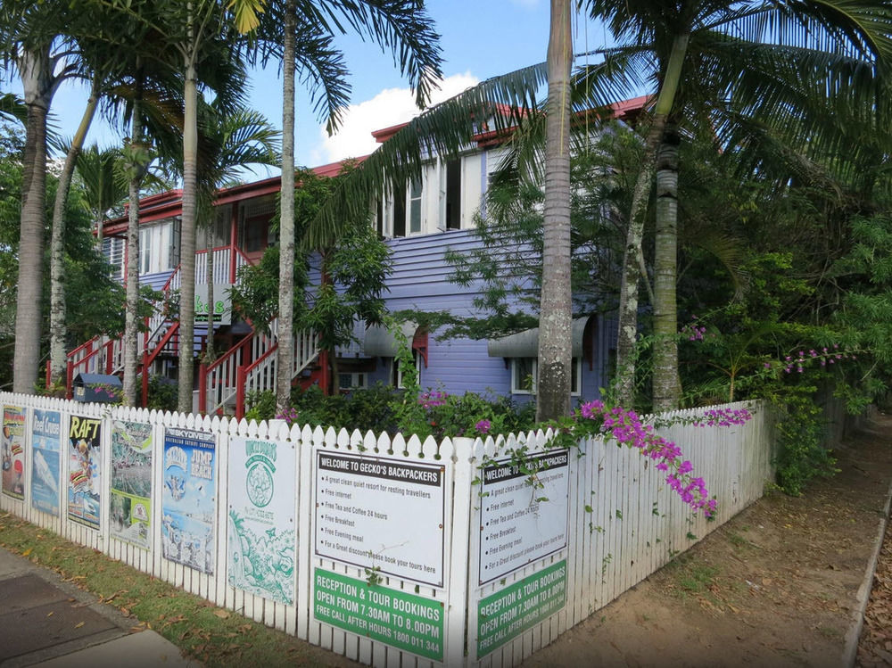 Travellers Paradise Κερνς Εξωτερικό φωτογραφία The house in 2015