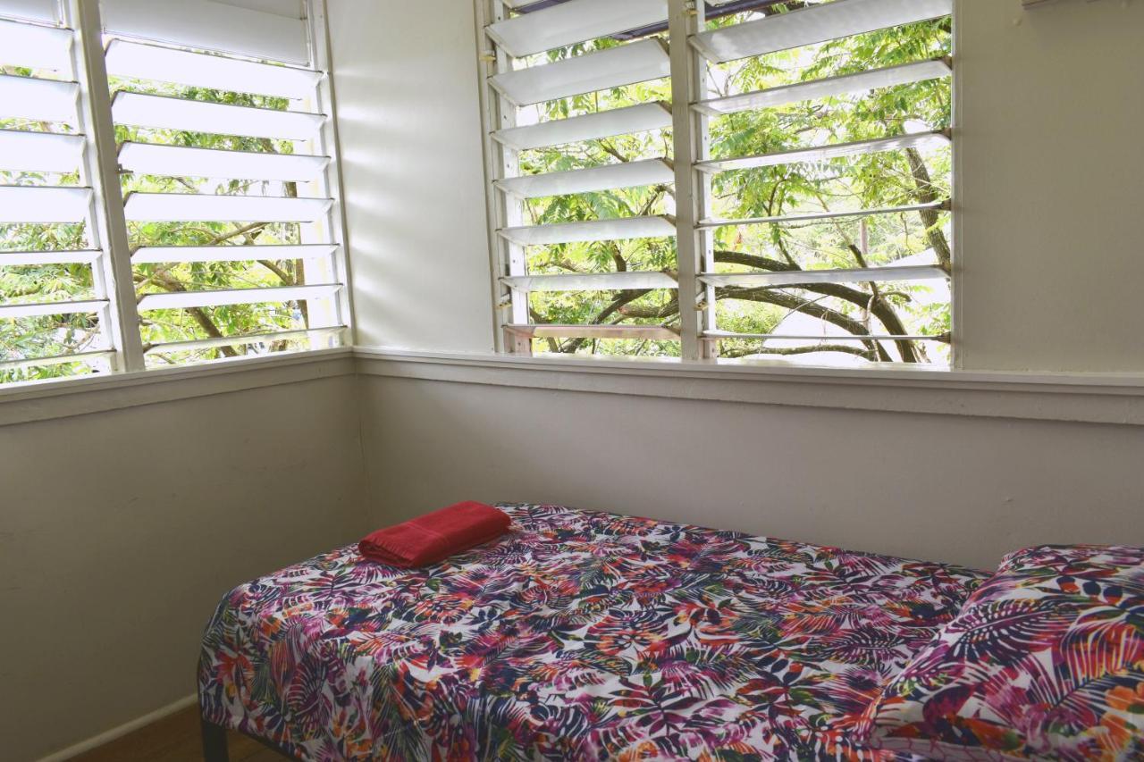Travellers Paradise Κερνς Εξωτερικό φωτογραφία A room at the hospital